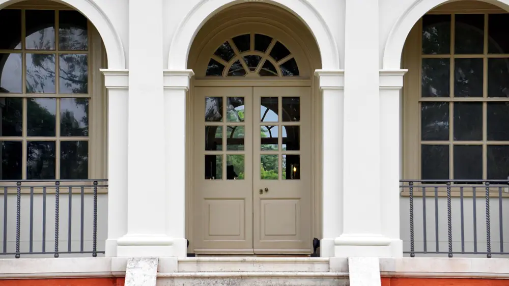 storm door installation cost