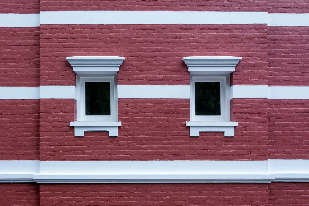 wood vs vinyl window cost